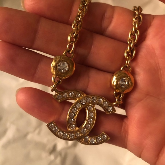 Authentic CHANEL Necklace Pendant - Picture 8 of 11